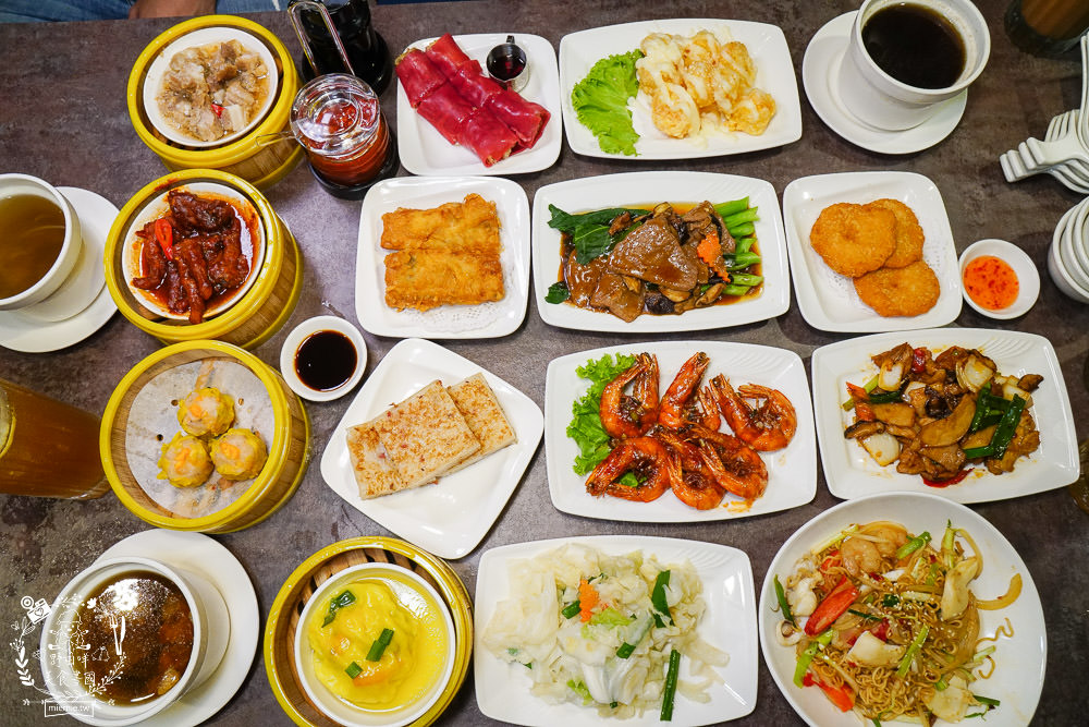 左營新光三越新開幕 好正點2.0 港式飲茶 澡盆燒賣 紅米干貝腸粉 星洲肉骨茶 ㄧ律只要49元？！