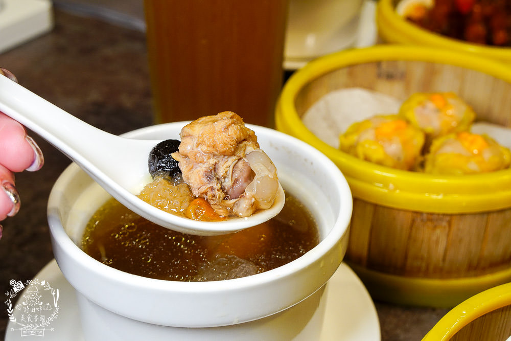 左營新光三越新開幕 好正點2.0 港式飲茶 澡盆燒賣 紅米干貝腸粉 星洲肉骨茶 ㄧ律只要49元？！