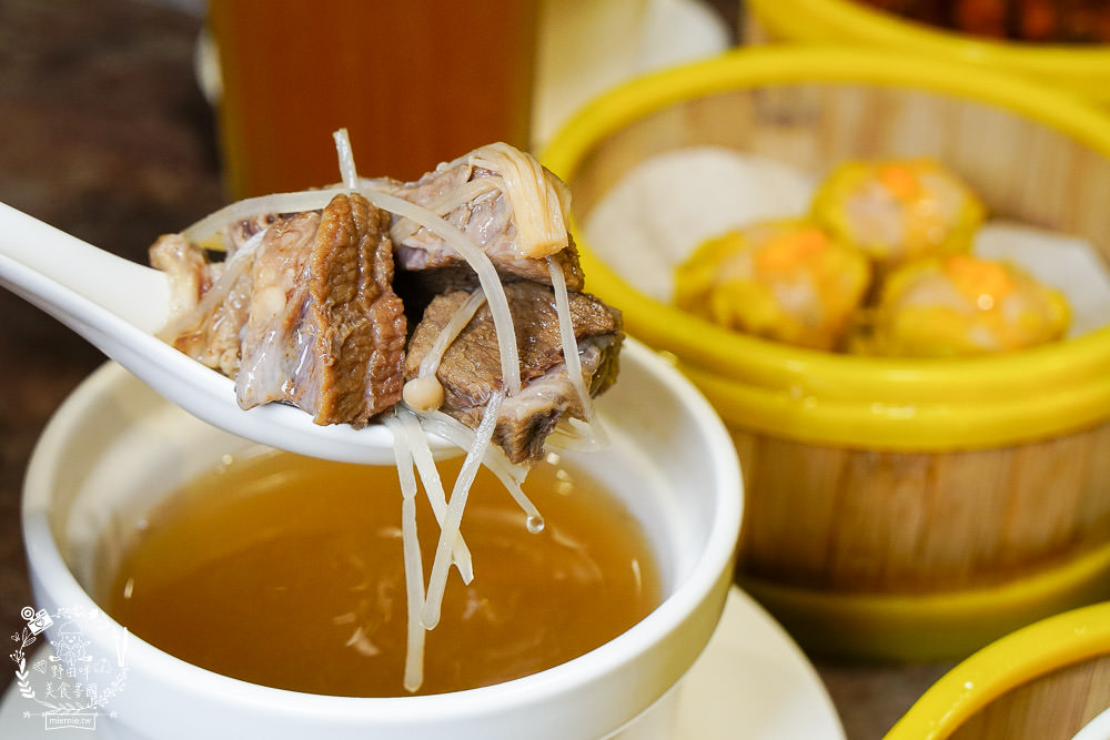 左營新光三越新開幕 好正點2.0 港式飲茶 澡盆燒賣 紅米干貝腸粉 星洲肉骨茶 ㄧ律只要49元？！