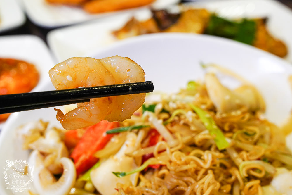 左營新光三越新開幕 好正點2.0 港式飲茶 澡盆燒賣 紅米干貝腸粉 星洲肉骨茶 ㄧ律只要49元？！