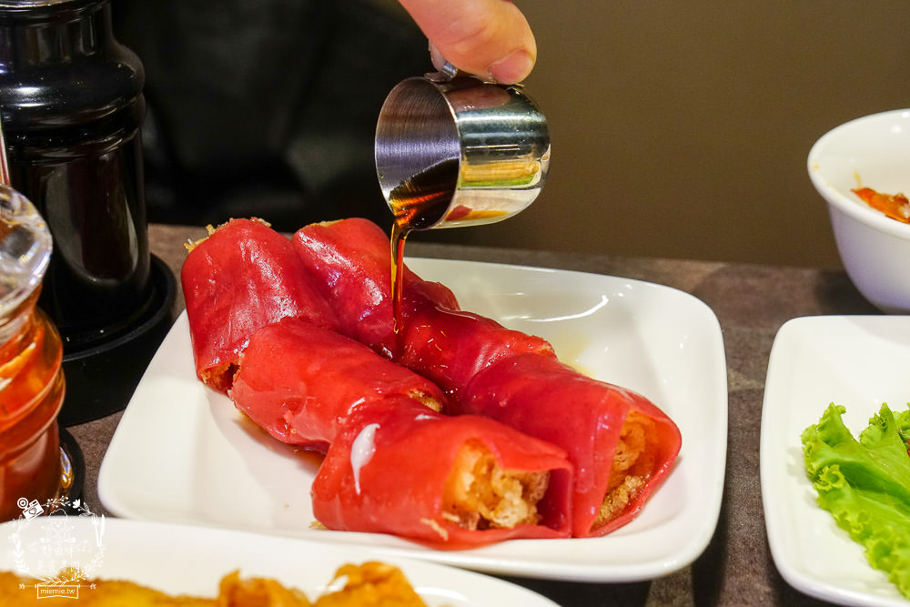 左營新光三越新開幕 好正點2.0 港式飲茶 澡盆燒賣 紅米干貝腸粉 星洲肉骨茶 ㄧ律只要49元？！