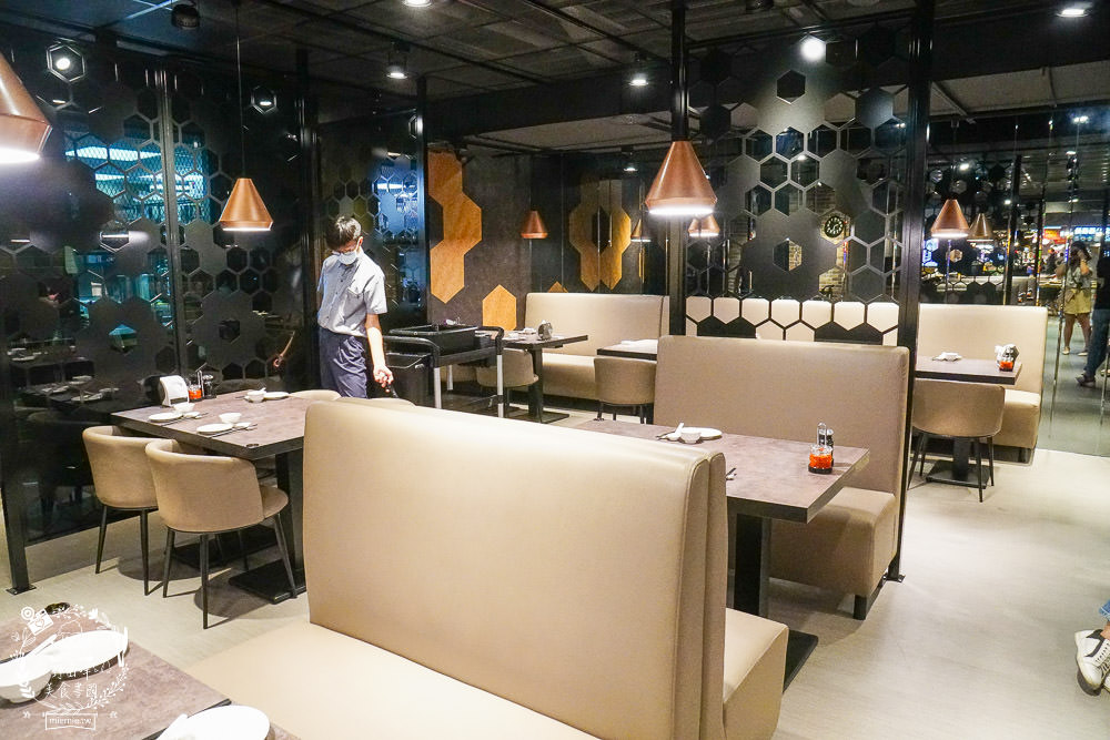 左營新光三越新開幕 好正點2.0 港式飲茶 澡盆燒賣 紅米干貝腸粉 星洲肉骨茶 ㄧ律只要49元？！