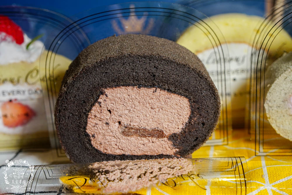 高雄[巧匠的餐車]每天限量的低糖生乳捲!居然品質超好的日本歐牧純生鮮奶油?