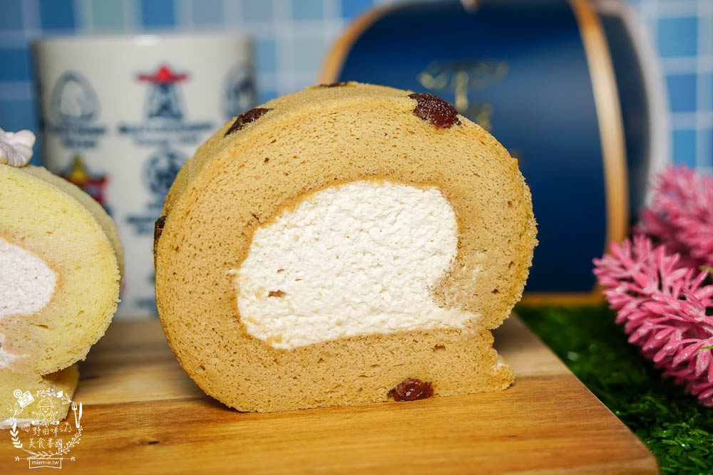 高雄[巧匠的餐車]每天限量的低糖生乳捲!居然品質超好的日本歐牧純生鮮奶油?