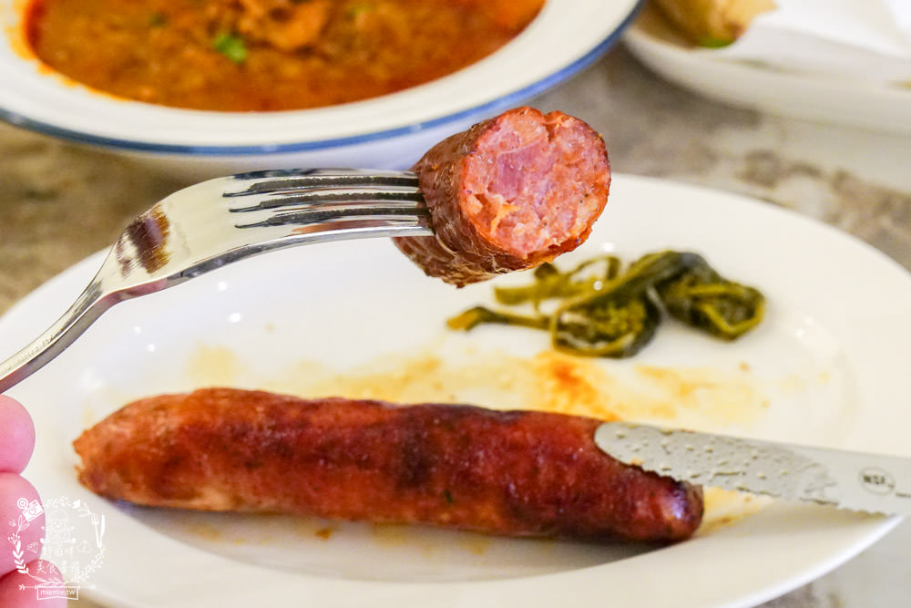 巴索托咖啡館Bassotto Caffè|高雄隱藏在文化中心的義式咖啡廳!站著喝咖啡可以更省錢?!