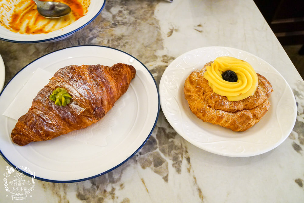 巴索托咖啡館Bassotto Caffè|高雄隱藏在文化中心的義式咖啡廳!站著喝咖啡可以更省錢?!