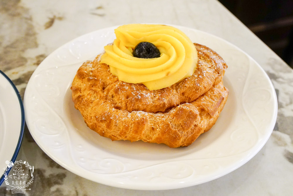 巴索托咖啡館Bassotto Caffè|高雄隱藏在文化中心的義式咖啡廳!站著喝咖啡可以更省錢?!