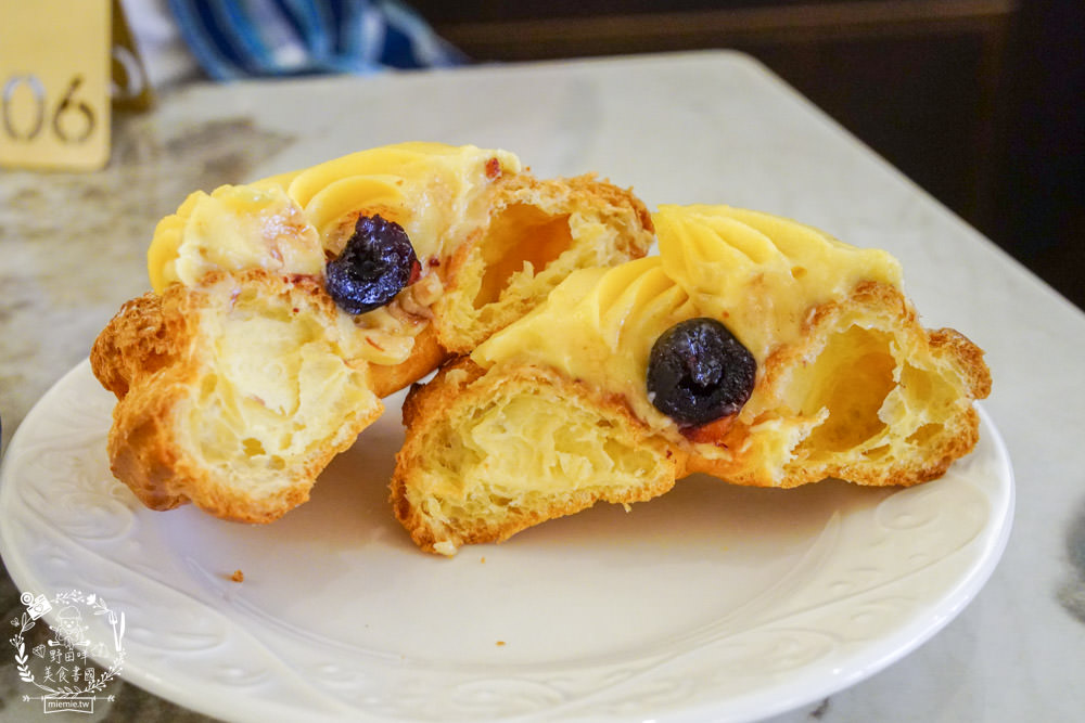 巴索托咖啡館Bassotto Caffè|高雄隱藏在文化中心的義式咖啡廳!站著喝咖啡可以更省錢?!