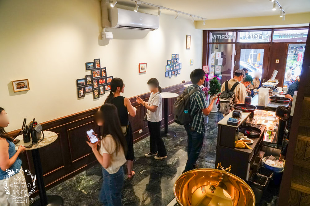 巴索托咖啡館Bassotto Caffè|高雄隱藏在文化中心的義式咖啡廳!站著喝咖啡可以更省錢?!