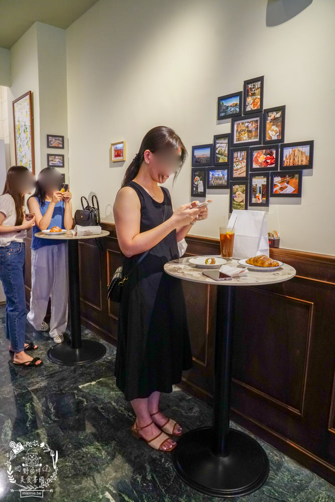 巴索托咖啡館Bassotto Caffè|高雄隱藏在文化中心的義式咖啡廳!站著喝咖啡可以更省錢?!