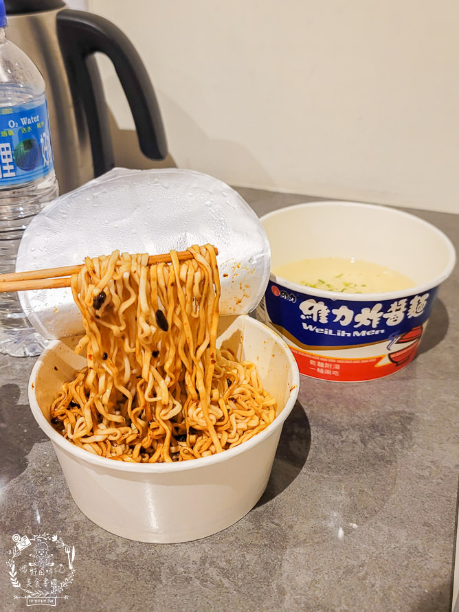 嘉義[布袋文創HOTEL]布袋超美麗海景住宿!還有澎湃自助式早餐!近高跟鞋教堂|好美里3D彩繪|海上巴士