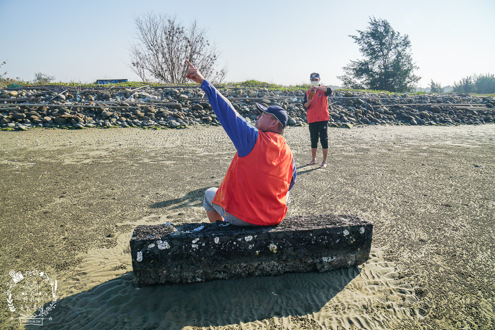 嘉義布袋景點[海上巴士&蛋糕沙灘]踏上無人島玩樂拍熱門IG網美照!還有船上烤鮮蚵鮮蝦?