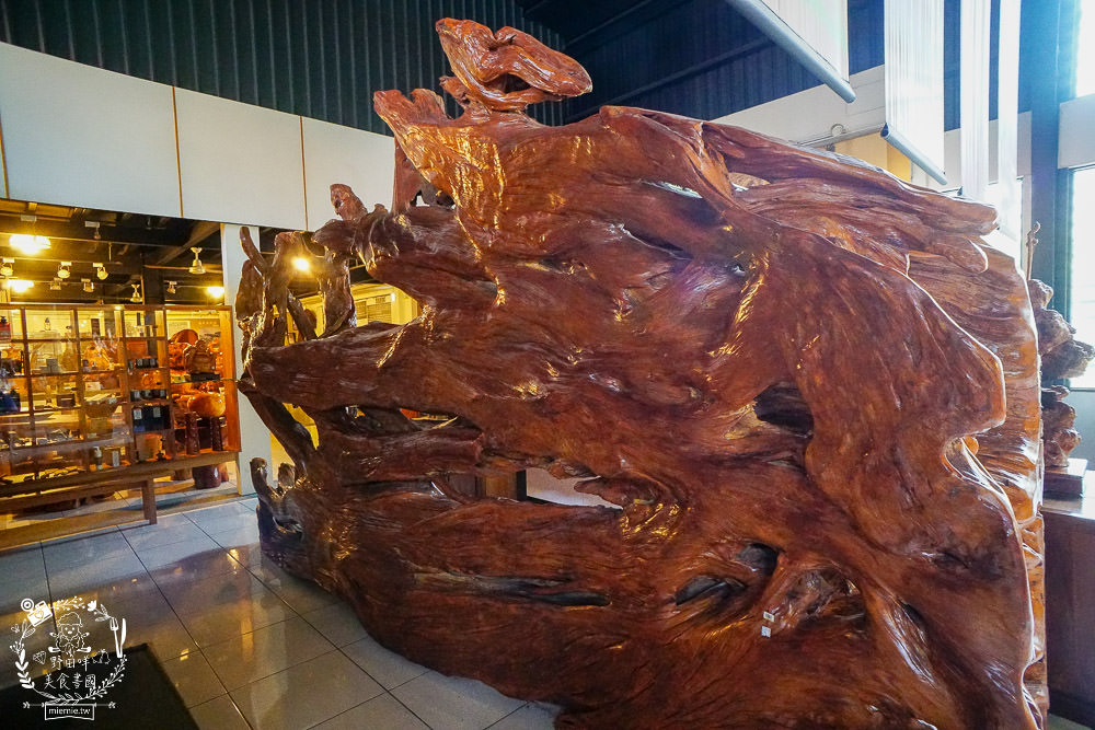 嘉義景點推薦[希諾奇台灣檜木博物館]免費欣賞壯觀的雕刻藝術作品!