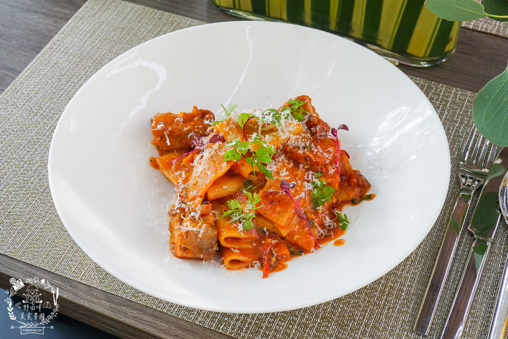 高雄[帕蒂森Photic Zone]超夢幻網美秘境X森林系玻璃屋X精緻餐點好吃好拍