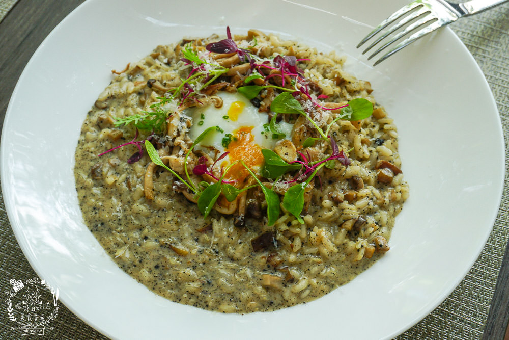 高雄[帕蒂森Photic Zone]超夢幻網美秘境X森林系玻璃屋X精緻餐點好吃好拍