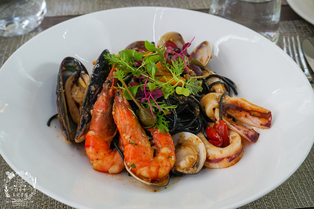 高雄[帕蒂森Photic Zone]超夢幻網美秘境X森林系玻璃屋X精緻餐點好吃好拍