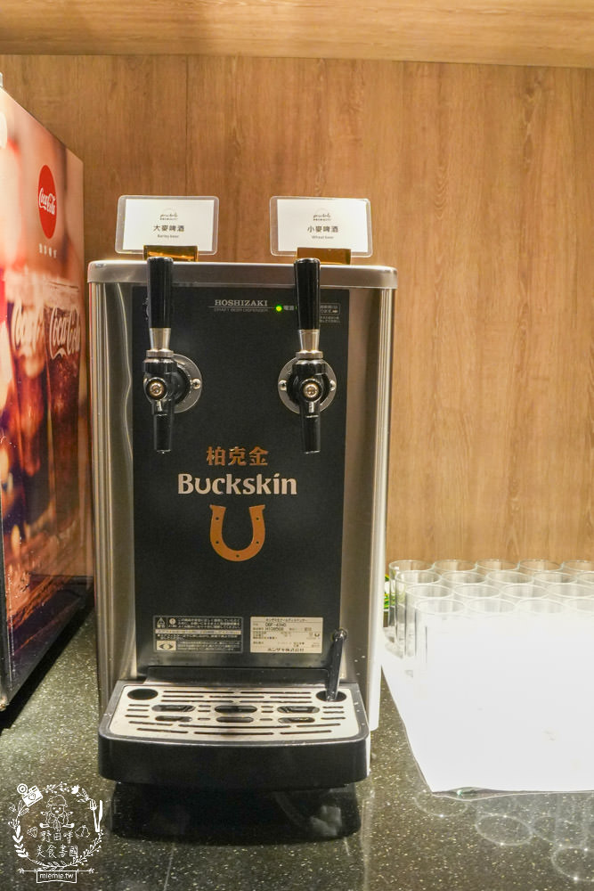 帕里巴黎自助餐吃到飽|破百種選項海鮮肉品甜點飲料無限吃到飽!居然還有松葉蟹吃到飽?！