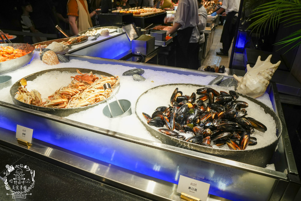 帕里巴黎自助餐吃到飽|破百種選項海鮮肉品甜點飲料無限吃到飽!居然還有松葉蟹吃到飽?！
