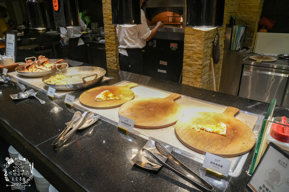 帕里巴黎自助餐吃到飽|破百種選項海鮮肉品甜點飲料無限吃到飽!居然還有松葉蟹吃到飽?！