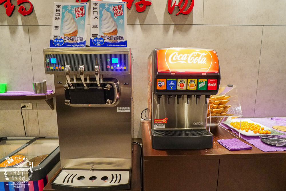 高雄宵夜火鍋[帥之鍋]超霸氣自助吧無限吃到飽!原塊肉現切與不添加味精的湯頭!