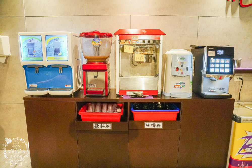 高雄宵夜火鍋[帥之鍋]超霸氣自助吧無限吃到飽!原塊肉現切與不添加味精的湯頭!