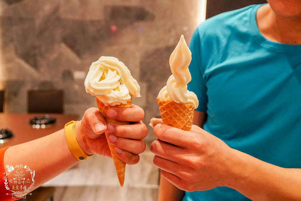 高雄宵夜火鍋[帥之鍋]超霸氣自助吧無限吃到飽!原塊肉現切與不添加味精的湯頭!