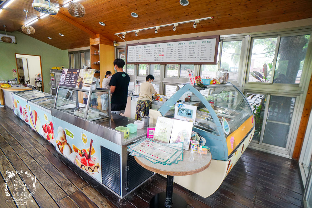 高雄[常美冰店魔法阿嬤的新家]隱藏在美濃別墅莊園的懷舊冰店!招牌冰跟香蕉冰在地人激推!