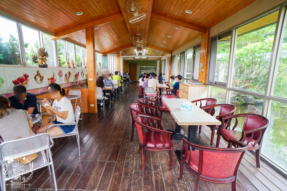 高雄[常美冰店魔法阿嬤的新家]隱藏在美濃別墅莊園的懷舊冰店!招牌冰跟香蕉冰在地人激推!