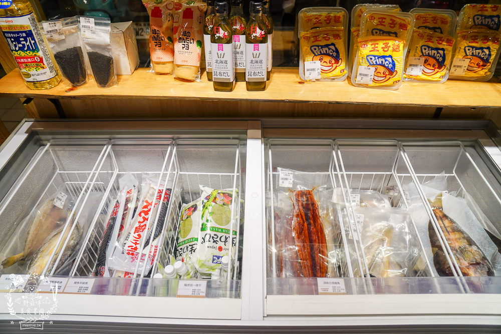 平凡五金行|高雄頂級進口肉品火鍋超市!空運活海鮮與日本和菓子!二樓有免費湯底與內用坐位! - 第12張圖 平凡五金行|高雄頂級進口肉品火鍋超市!空運活海鮮與日本和菓子!二樓有免費湯底與內用坐位!
