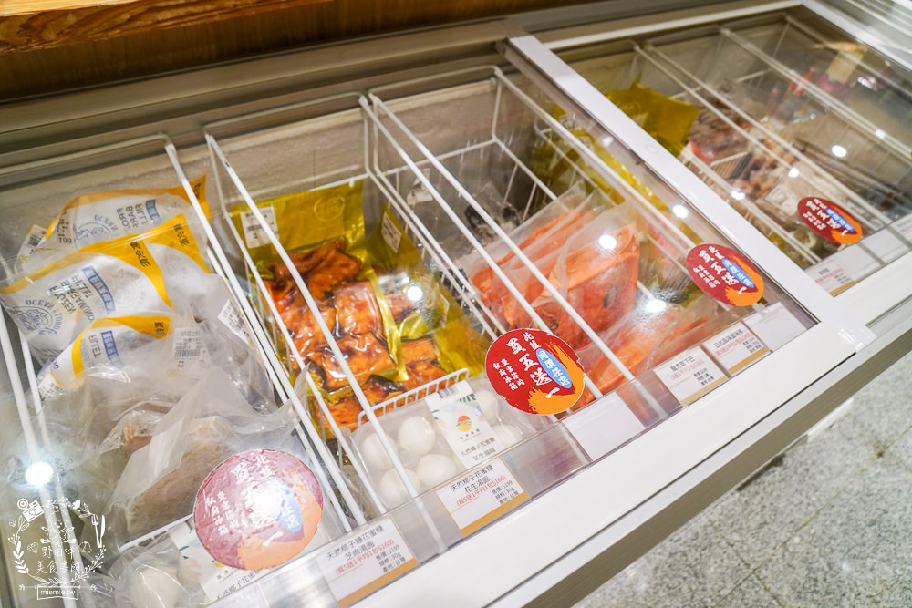 平凡五金行|高雄頂級進口肉品火鍋超市!空運活海鮮與日本和菓子!二樓有免費湯底與內用坐位! - 第17張圖 平凡五金行|高雄頂級進口肉品火鍋超市!空運活海鮮與日本和菓子!二樓有免費湯底與內用坐位!