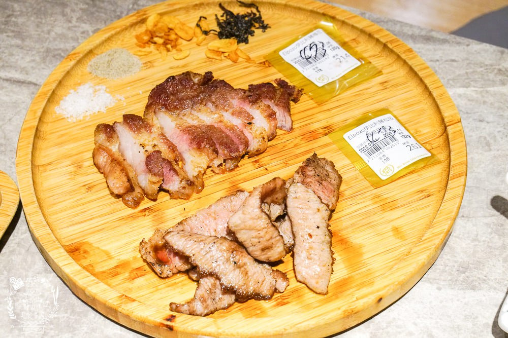 平凡五金行|高雄頂級進口肉品火鍋超市!空運活海鮮與日本和菓子!二樓有免費湯底與內用坐位! - 第59張圖 平凡五金行|高雄頂級進口肉品火鍋超市!空運活海鮮與日本和菓子!二樓有免費湯底與內用坐位!
