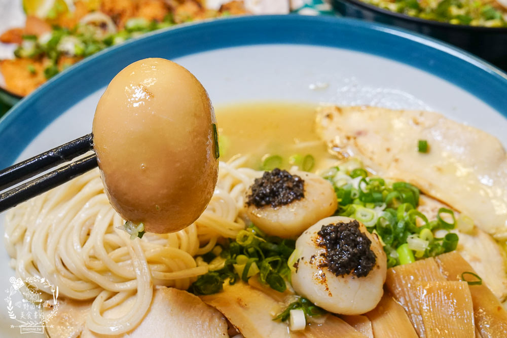 幸花雞白湯拉麵|高雄隱藏版深夜食堂!超銷魂的新品拉麵讓海鮮控超暴動?還有超多平價拉麵選擇!