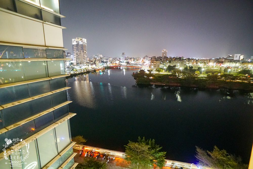 台南住宿[康橋商旅民生店]24小時供應的咖啡冰淇淋!可以欣賞到美麗的安平運河夜景?
