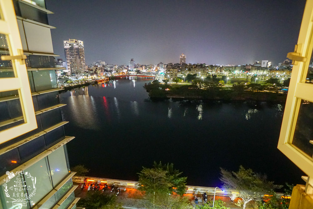 台南住宿[康橋商旅民生店]24小時供應的咖啡冰淇淋!可以欣賞到美麗的安平運河夜景?