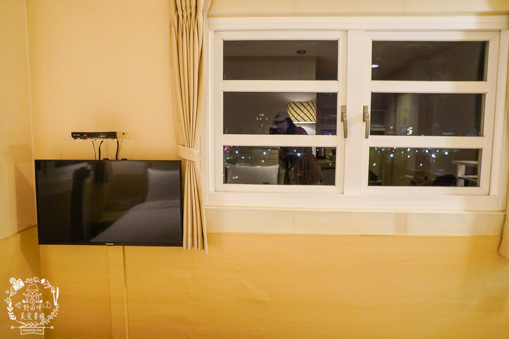 台南住宿[康橋商旅民生店]24小時供應的咖啡冰淇淋!可以欣賞到美麗的安平運河夜景?