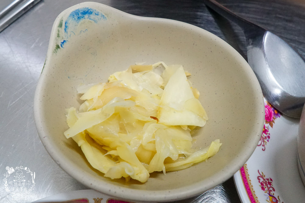 高雄|張記碗粿|鳳山人氣豬腦湯!中山路夜市必吃美食!從路邊攤搬家到店面! - 第29張圖 高雄|張記碗粿|鳳山人氣豬腦湯!中山路夜市必吃美食!從路邊攤搬家到店面!