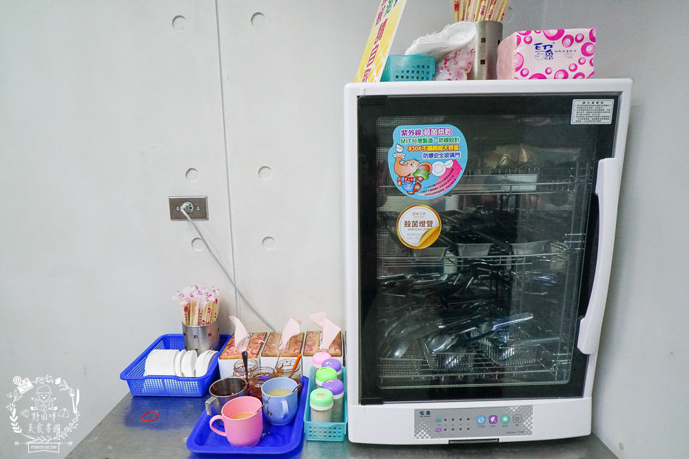 高雄|張記碗粿|鳳山人氣豬腦湯!中山路夜市必吃美食!從路邊攤搬家到店面! - 第8張圖 高雄|張記碗粿|鳳山人氣豬腦湯!中山路夜市必吃美食!從路邊攤搬家到店面!