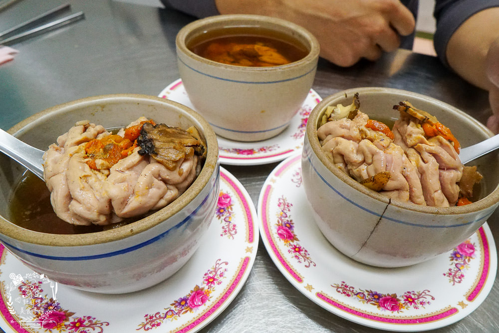 高雄|張記碗粿|鳳山人氣豬腦湯!中山路夜市必吃美食!從路邊攤搬家到店面! - 第16張圖 高雄|張記碗粿|鳳山人氣豬腦湯!中山路夜市必吃美食!從路邊攤搬家到店面!