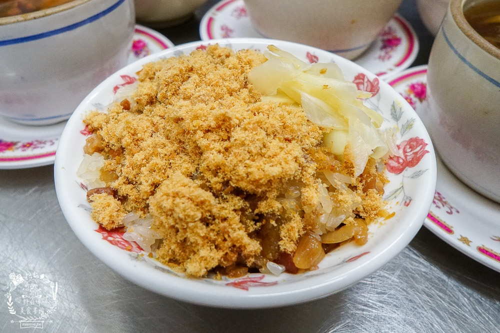 高雄|張記碗粿|鳳山人氣豬腦湯!中山路夜市必吃美食!從路邊攤搬家到店面! - 第21張圖 高雄|張記碗粿|鳳山人氣豬腦湯!中山路夜市必吃美食!從路邊攤搬家到店面!