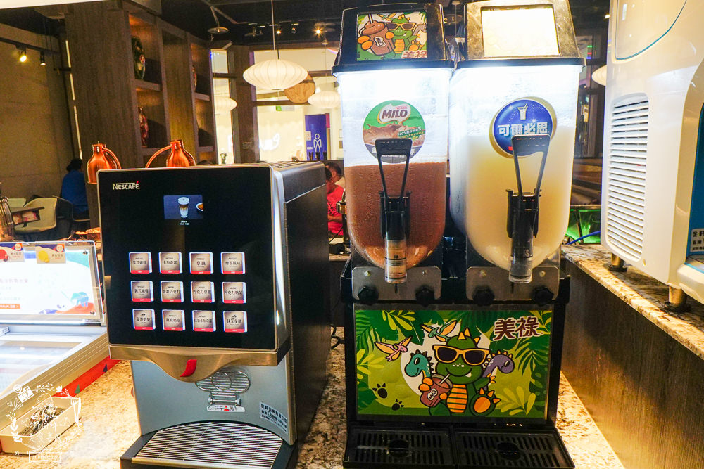 御串燒麻辣火鍋吃到飽|高雄也能吃到串串燒的重慶火鍋?最低558元就超過100種選項超霸氣!麻辣小龍蝦+水煮魚香麻帶勁!