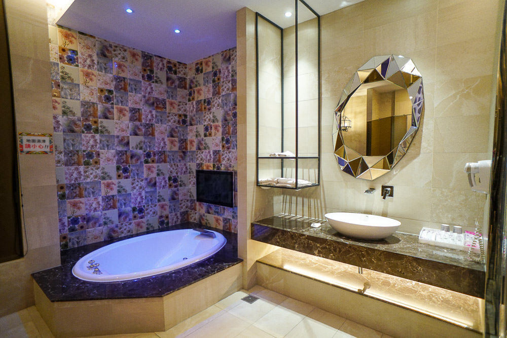 高雄御宿汽車旅館鳳山館|超人氣住宿|每逢假日一房難求