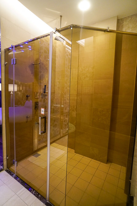 高雄御宿汽車旅館鳳山館|超人氣住宿|每逢假日一房難求