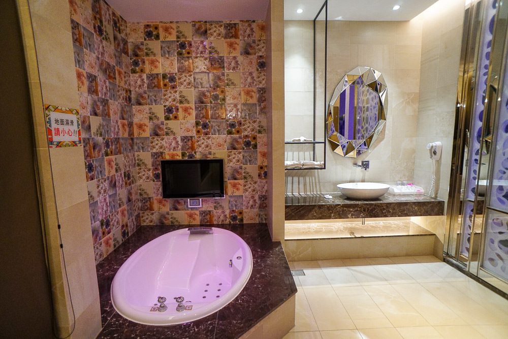 高雄御宿汽車旅館鳳山館|超人氣住宿|每逢假日一房難求