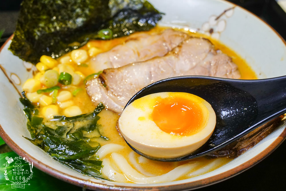 高雄[悅食堂]文山特區用料實在的日式料理!不惜成本採用溫體豬雞肉品嘗起來超安心!!