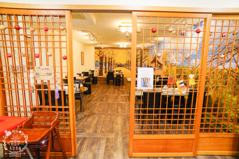 情韓式餐廳|高雄韓式料理399元吃到飽居然有超肥美螃蟹跟韓式滷豬腳?韓國人超愛的銷魂醬醃螃蟹不預定吃不到?