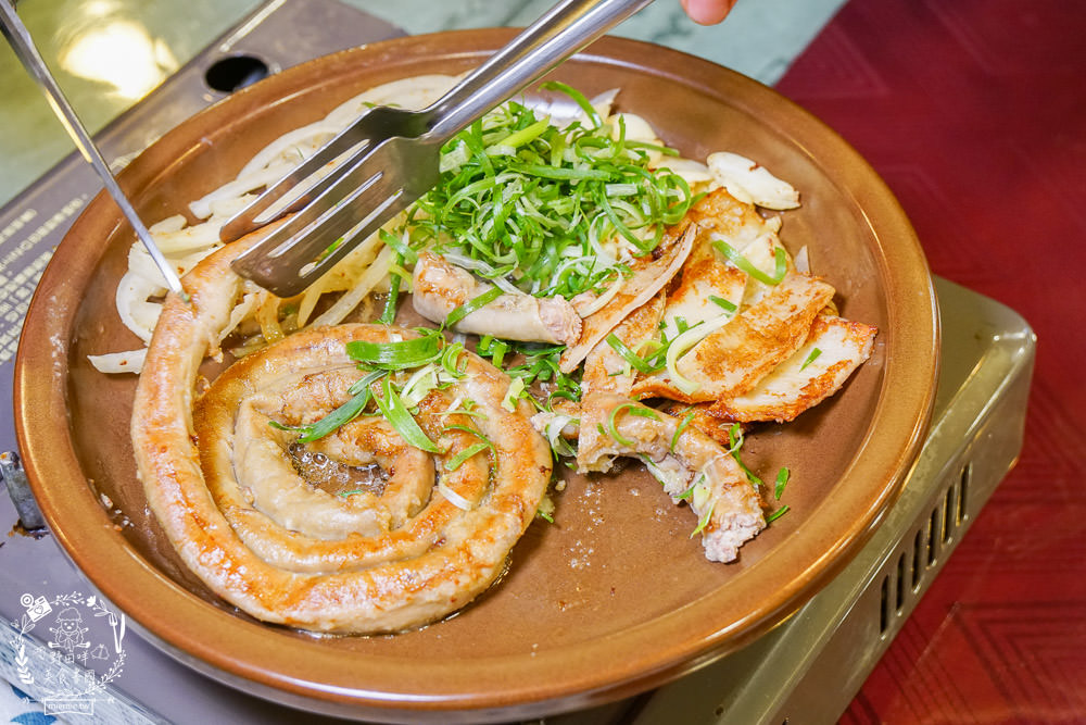 情韓式餐廳|高雄韓式料理399元吃到飽居然有超肥美螃蟹跟韓式滷豬腳?韓國人超愛的銷魂醬醃螃蟹不預定吃不到?