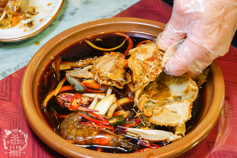 情韓式餐廳|高雄韓式料理399元吃到飽居然有超肥美螃蟹跟韓式滷豬腳?韓國人超愛的銷魂醬醃螃蟹不預定吃不到?