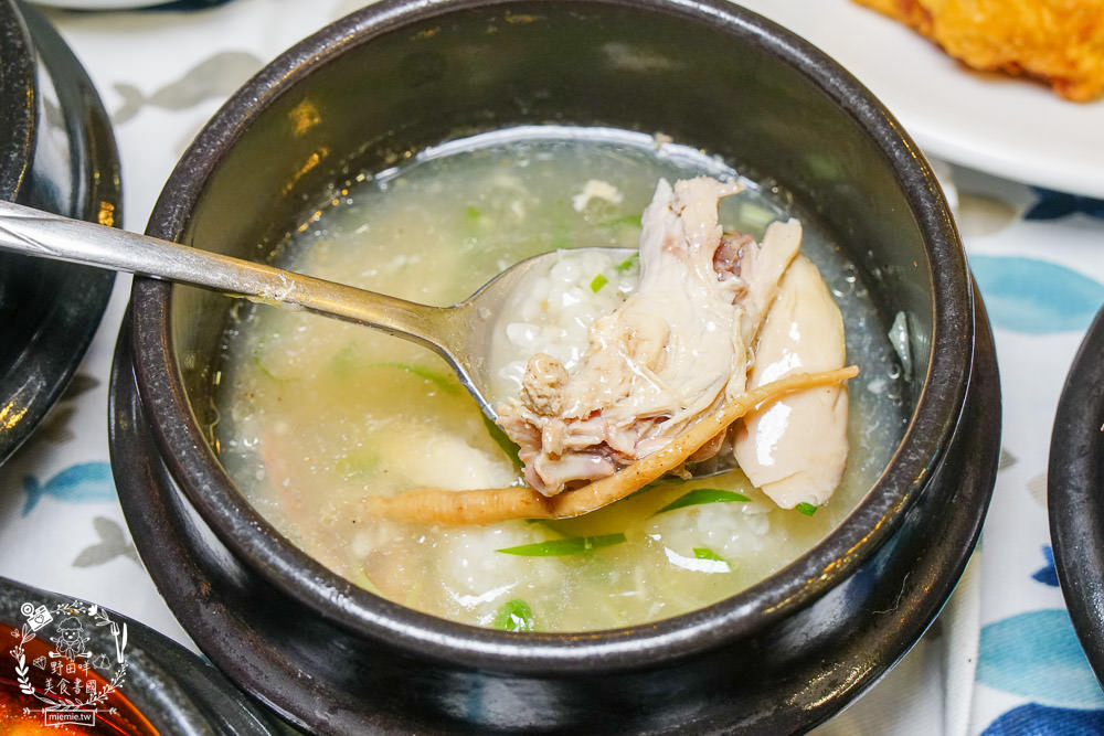 情韓式餐廳|高雄韓式料理399元吃到飽居然有超肥美螃蟹跟韓式滷豬腳?韓國人超愛的銷魂醬醃螃蟹不預定吃不到?