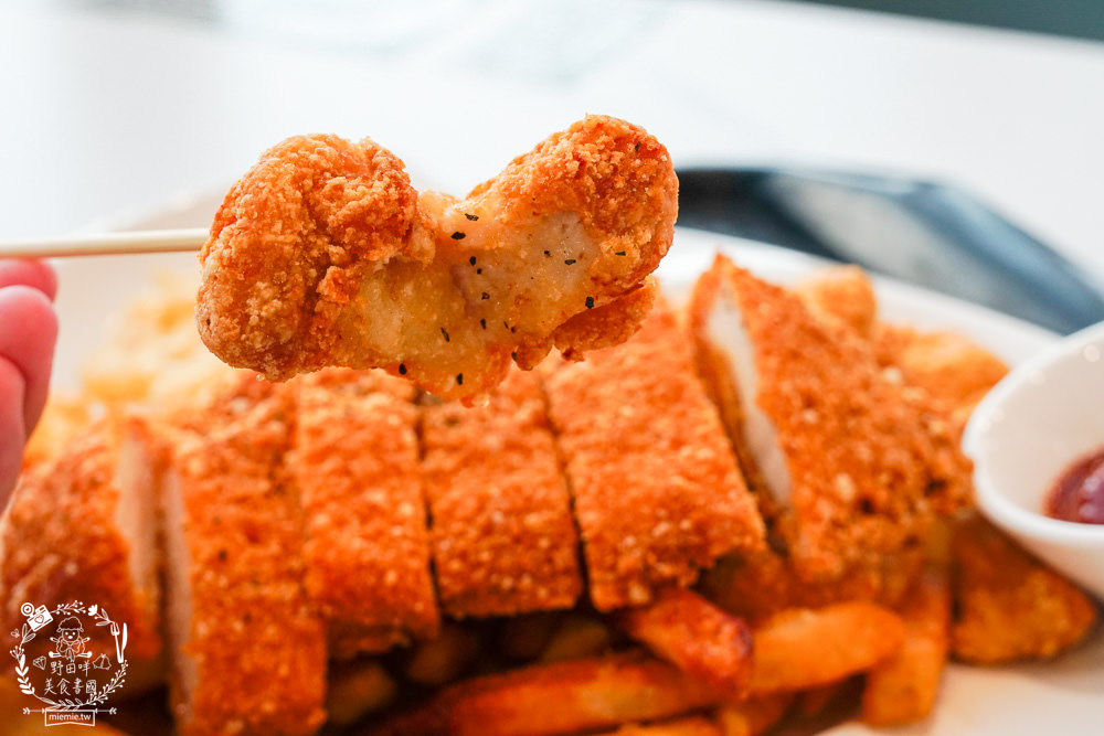 愛琴海岸海景渡假農場|高雄超浪漫的海景咖啡廳!一望無際的碧海藍天與超好拍攝的夢幻藝術裝置! - 第72張圖 愛琴海岸海景渡假農場|高雄超浪漫的海景咖啡廳!一望無際的碧海藍天與超好拍攝的夢幻藝術裝置!