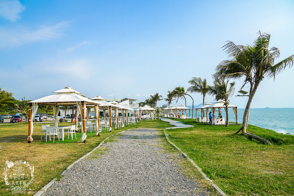愛琴海岸海景渡假農場|高雄超浪漫的海景咖啡廳!一望無際的碧海藍天與超好拍攝的夢幻藝術裝置! - 第23張圖 愛琴海岸海景渡假農場|高雄超浪漫的海景咖啡廳!一望無際的碧海藍天與超好拍攝的夢幻藝術裝置!
